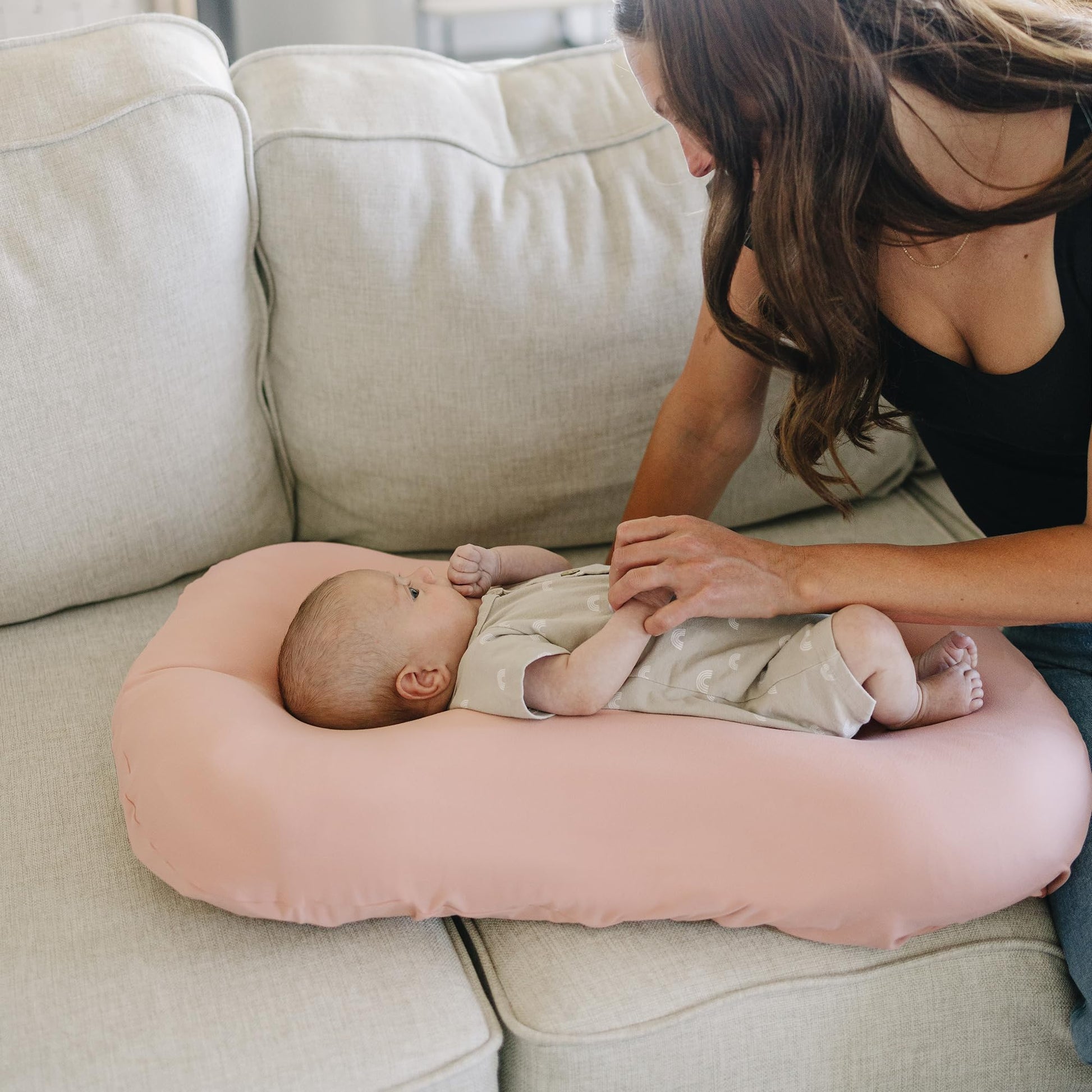 Konssy baby lounger cover applied to a lounger