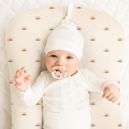 Konssy baby lounger cover showing envelope closure detail