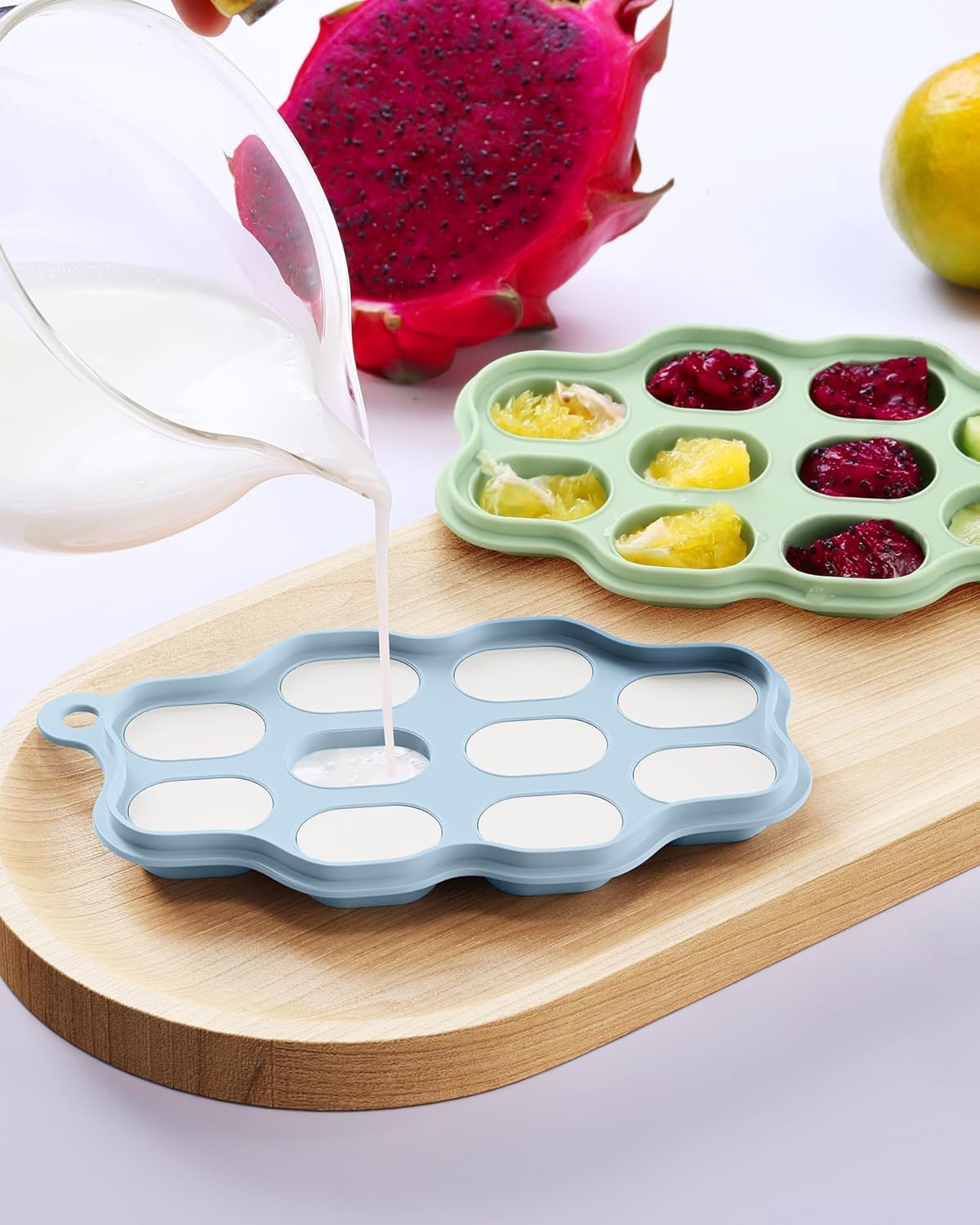 Silicone tray for frozen breastmilk popsicles