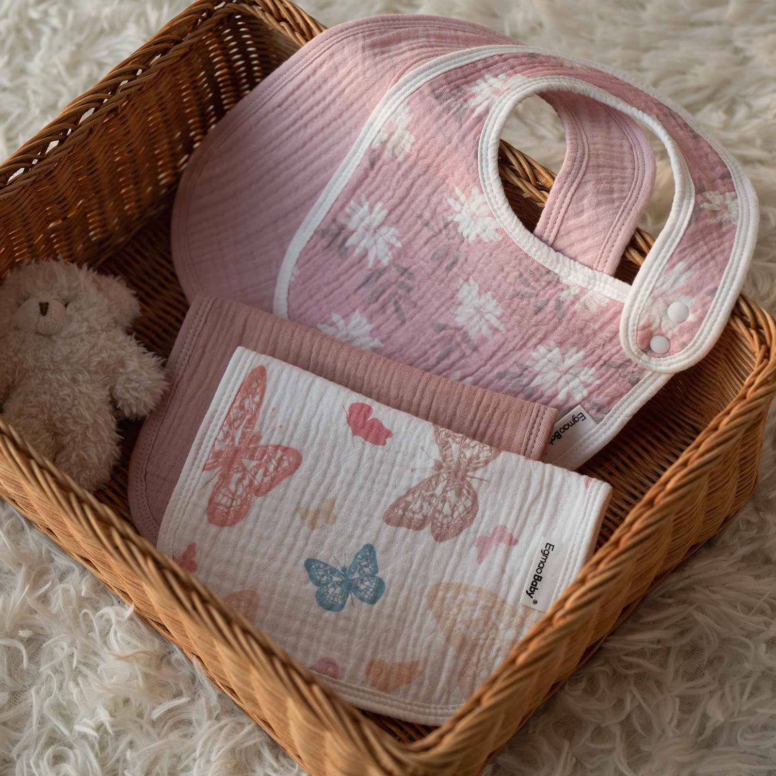 High quality imported muslin cotton bibs for infants