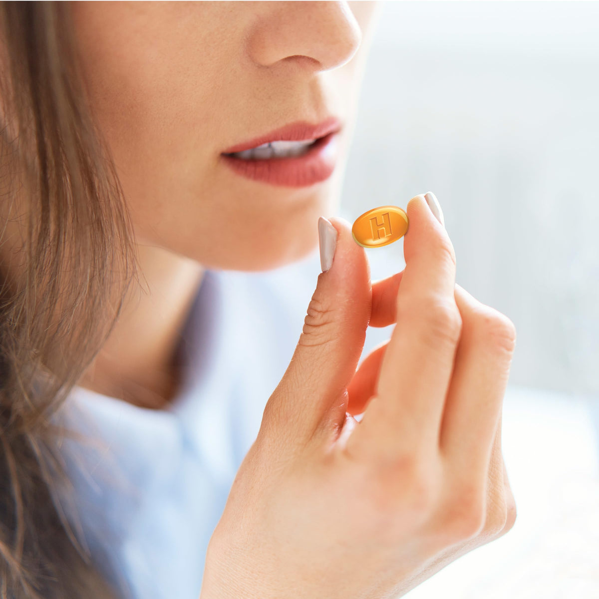 Halls Defense vitamin C drops orange flavor detail view