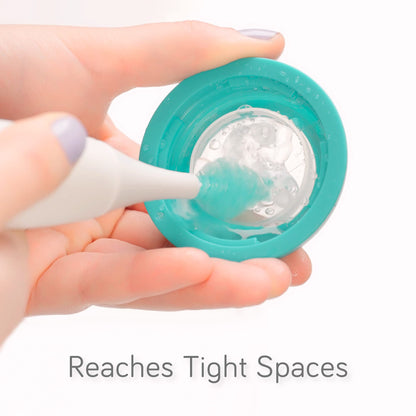 Nanobebe replacement heads attached to electric cleaning brush handle