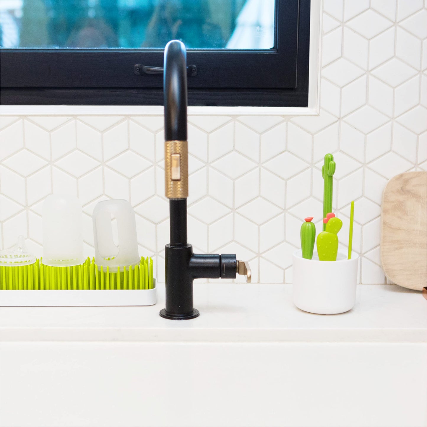 Boon Cacti baby bottle accessory cleaning tools