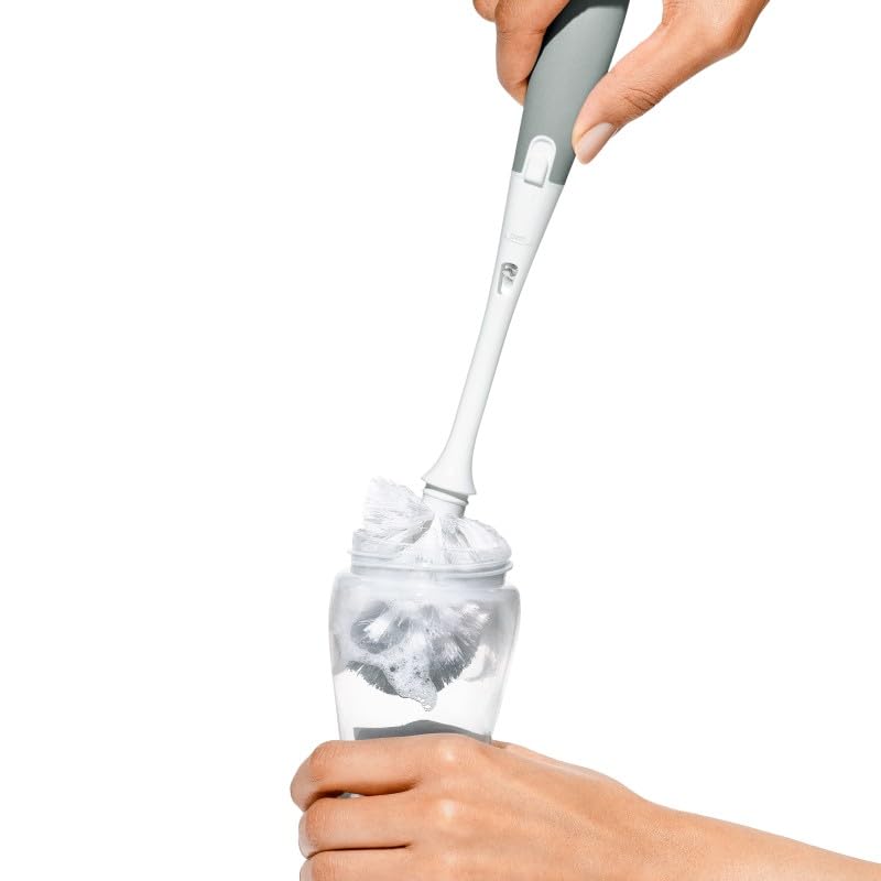 OXO Tot bottle brush with stand ventilation holes