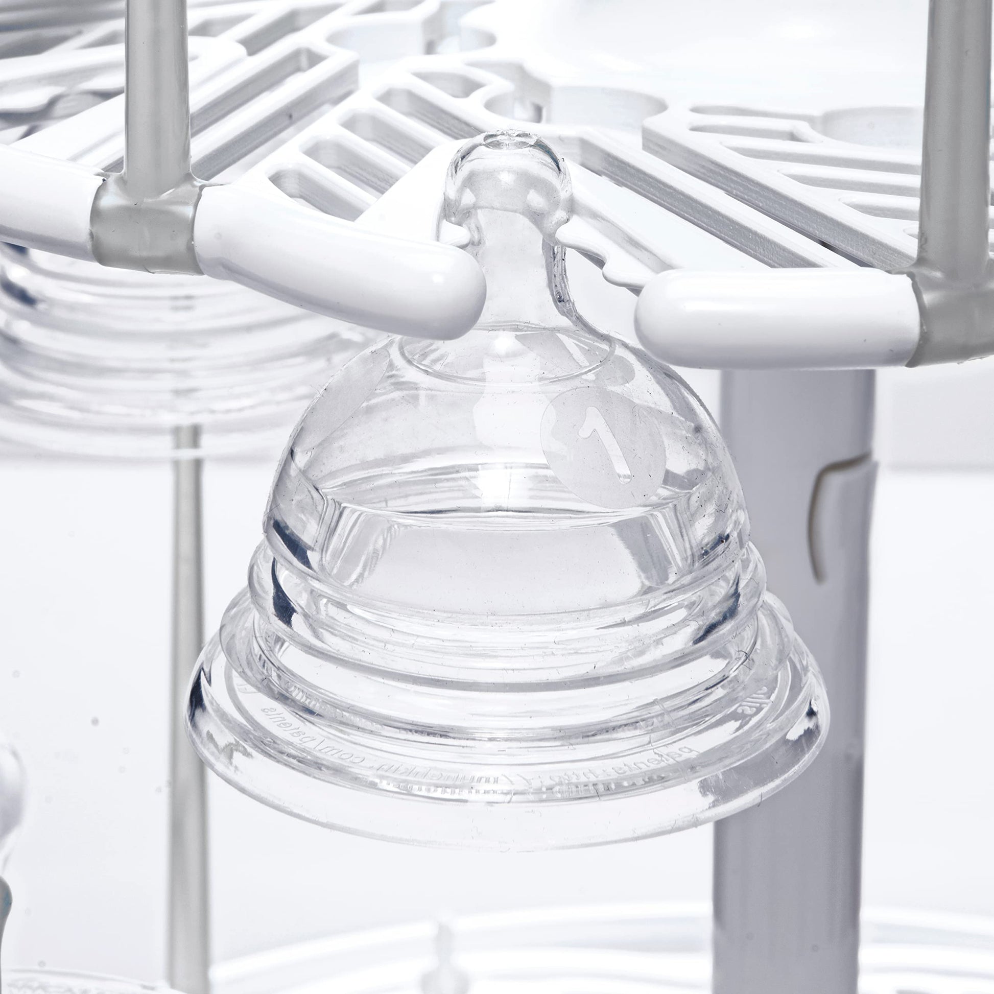 Munchkin bottle rack removable drip tray detail