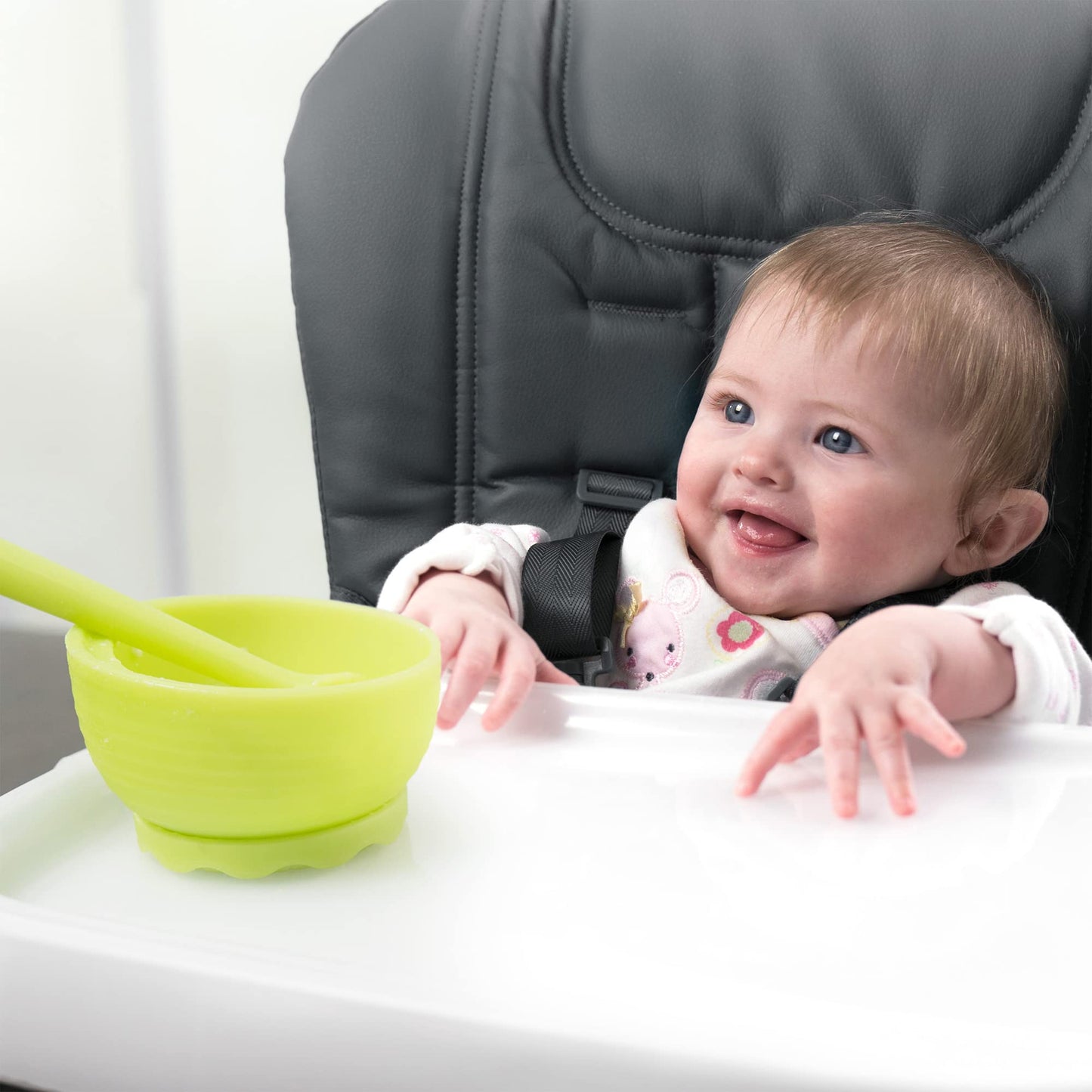Olababy baby food steamer bowl showing internal depth