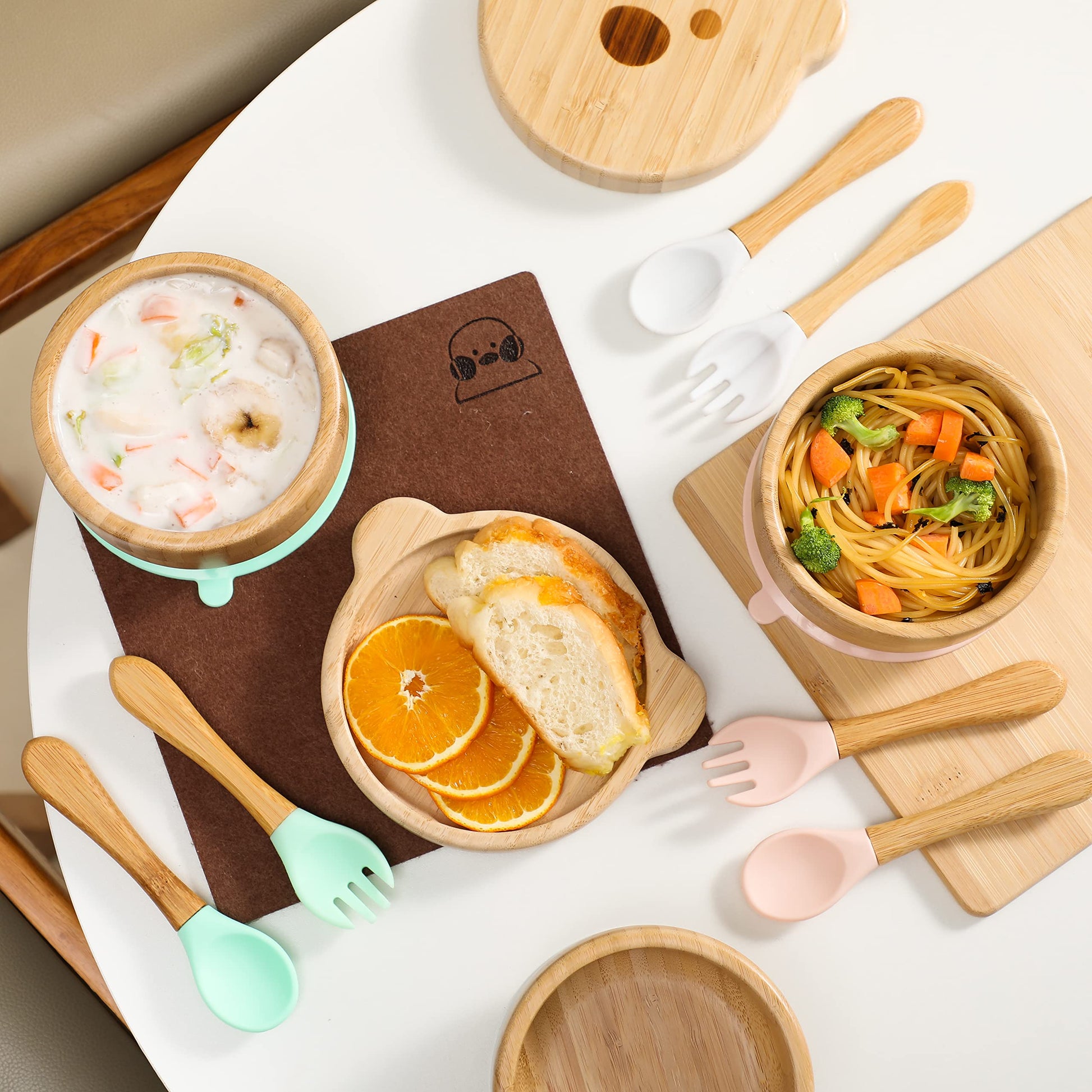 Eco-friendly bamboo dinnerware set for toddlers