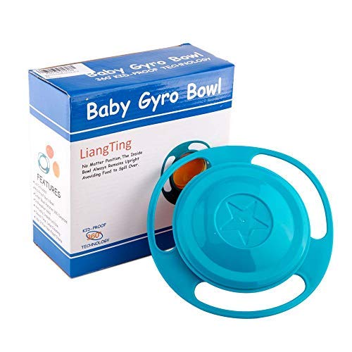 Toddler holding LiangTing spill resistant snack bowl