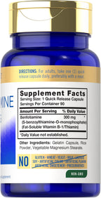 Carlyle Benfotiamine bottle supplement facts and nutritional information label close up
