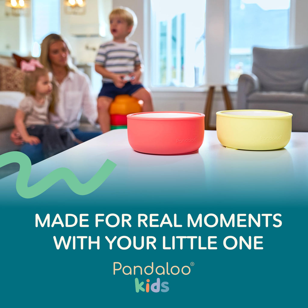 Set of four non-slip porcelain bowls for toddler self-feeding