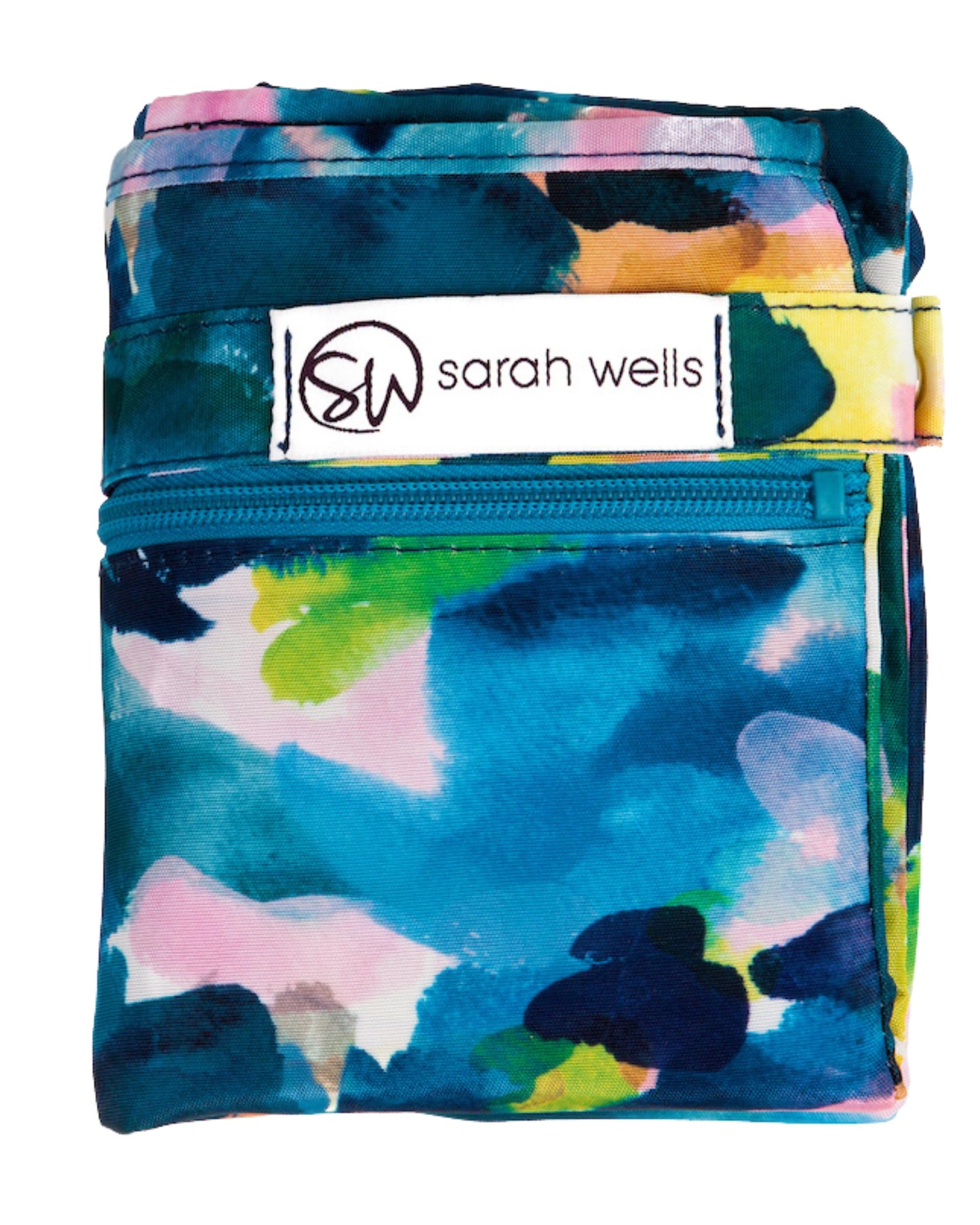 Waterproof heat sealed interior pocket of the Sarah Wells Aquarelle pumping accessory bag