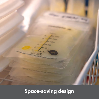 Medela milk storage bags showing measurement markings in Ounces and milliliters