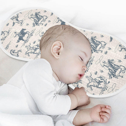 Parent using JHKKU absorbent burp cloth over shoulder