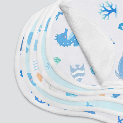 Side view of the thick layered absorbent cotton burp cloth from Nintara Baby