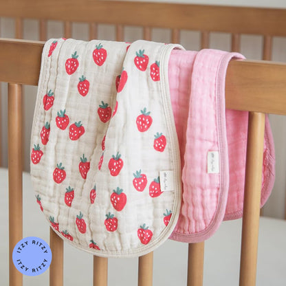 Soft texture detail of the imported USA authentic Itzy Ritzy cotton feeding cloths.