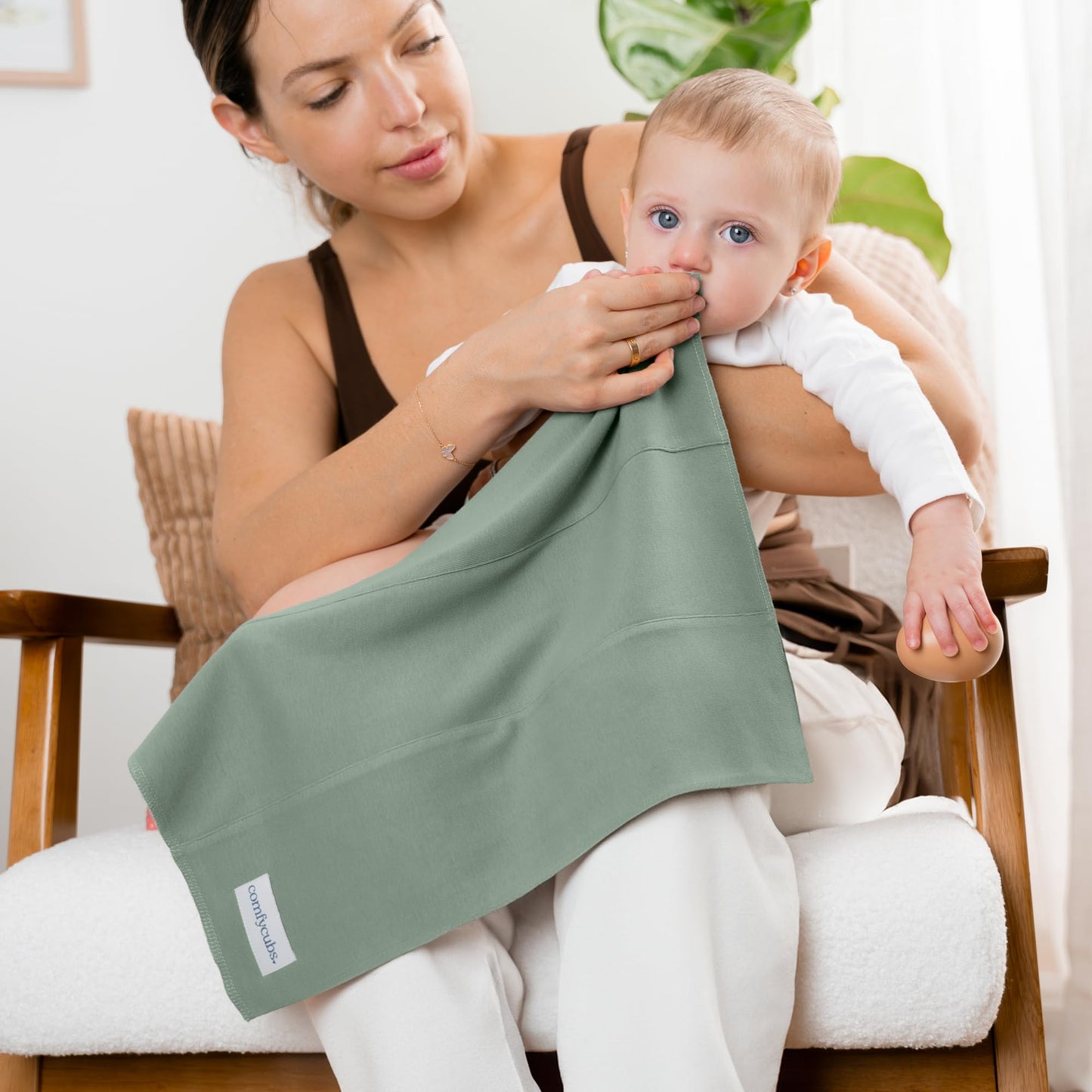 Comfy Cubs baby burp cloths multicolor packaging view