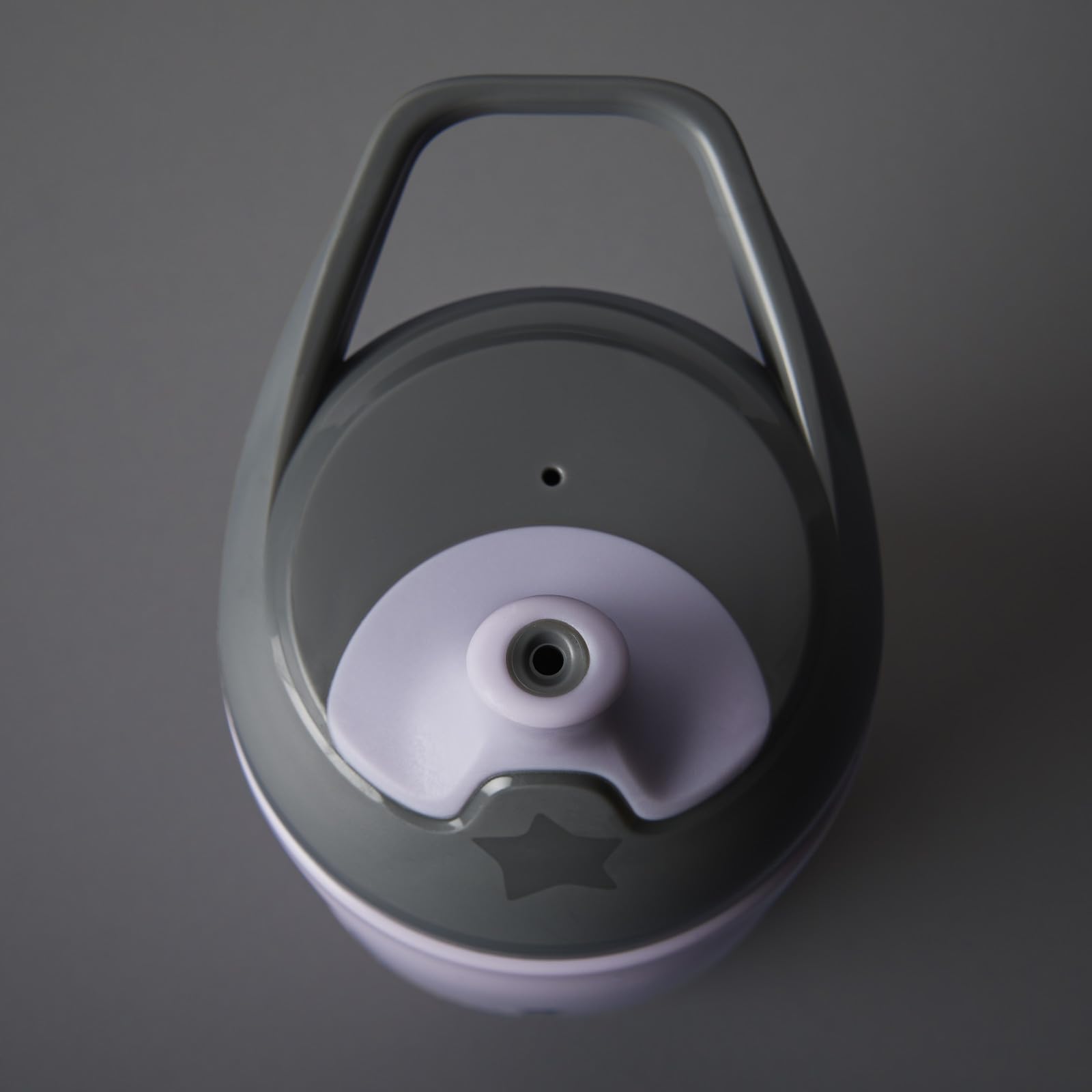 Tommee Tippee premium imported toddler water bottle packaging showcasing the chemical free materials certification