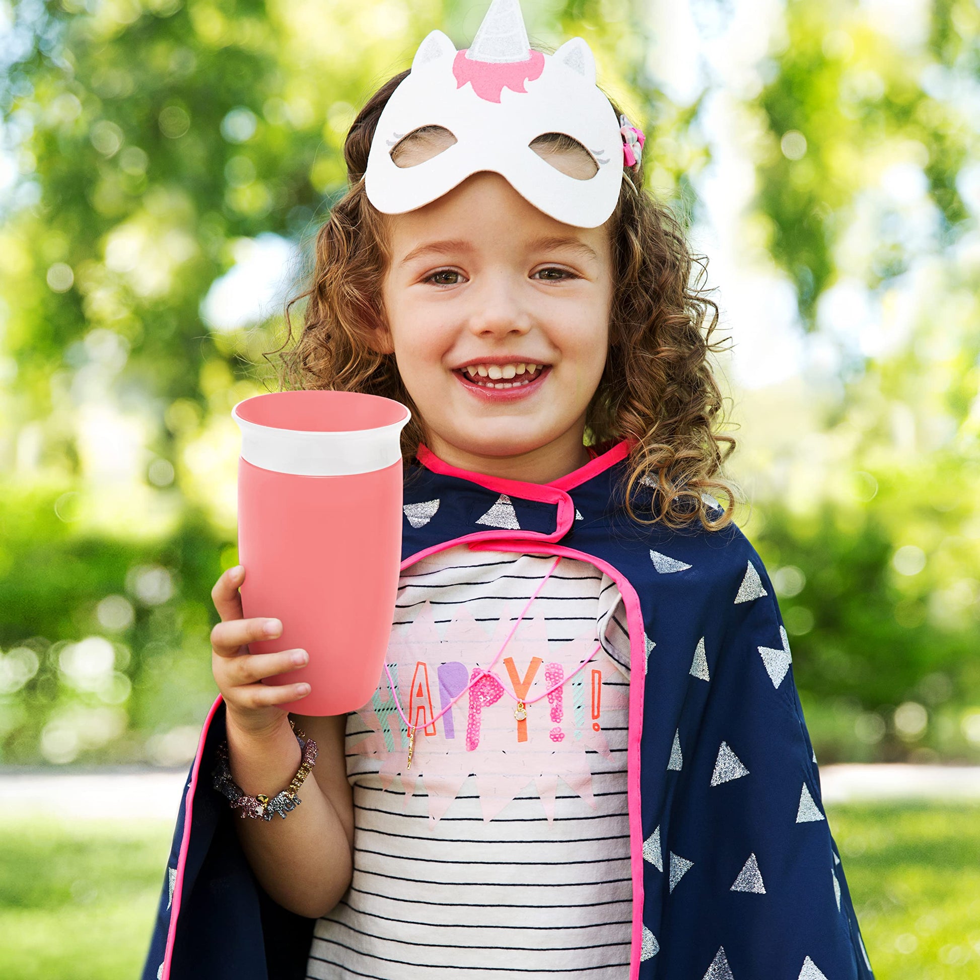 Dentist recommended spoutless sippy cup lid design showing the silicone valve