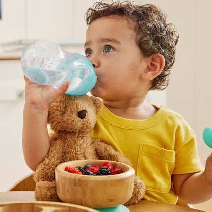 Munchkin Click Lock leak proof sippy cups for toddlers showing the flexible weighted straw