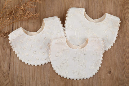 Reversible waterproof baby drool bib close up