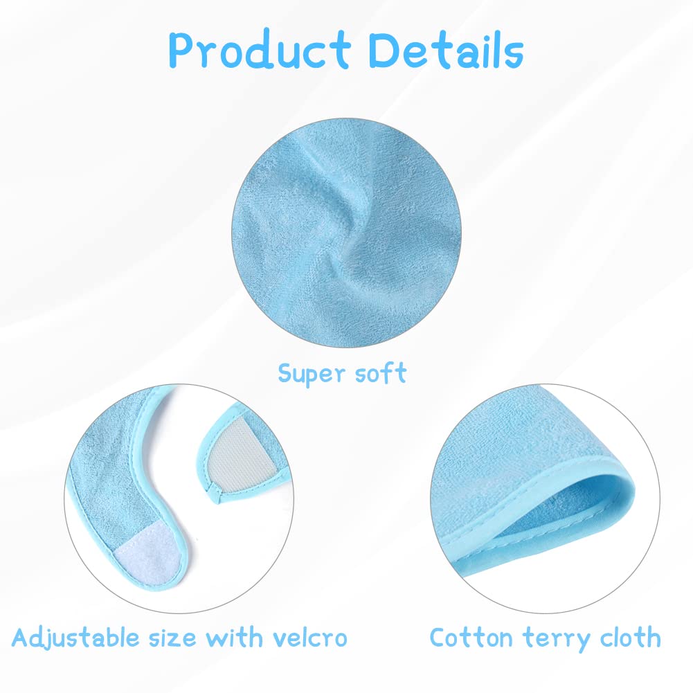 Baby wearing Vicloon waterproof drool bib