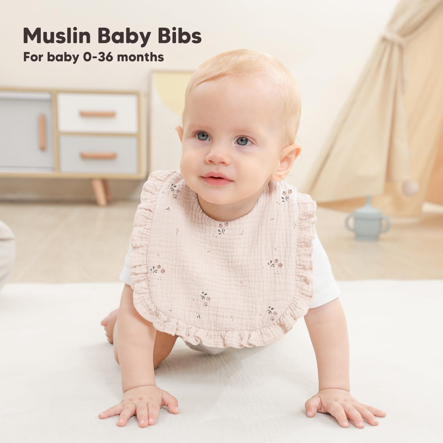 Adjustable snap button detail on Bearmoss baby teething bibs