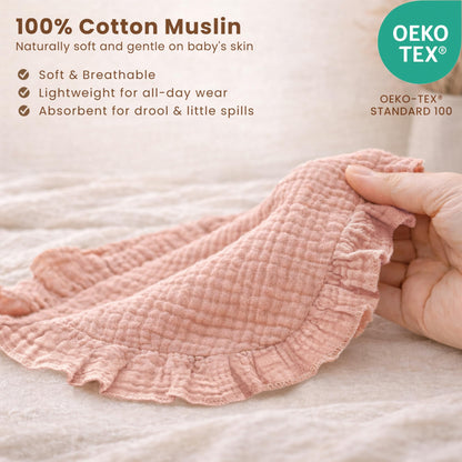 Adjustable snap button detail on Konssy ruffle trim drool bibs