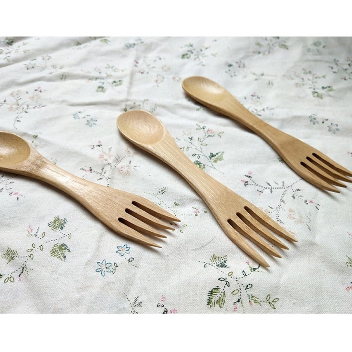 Natural texture of organic bamboo dining utensils