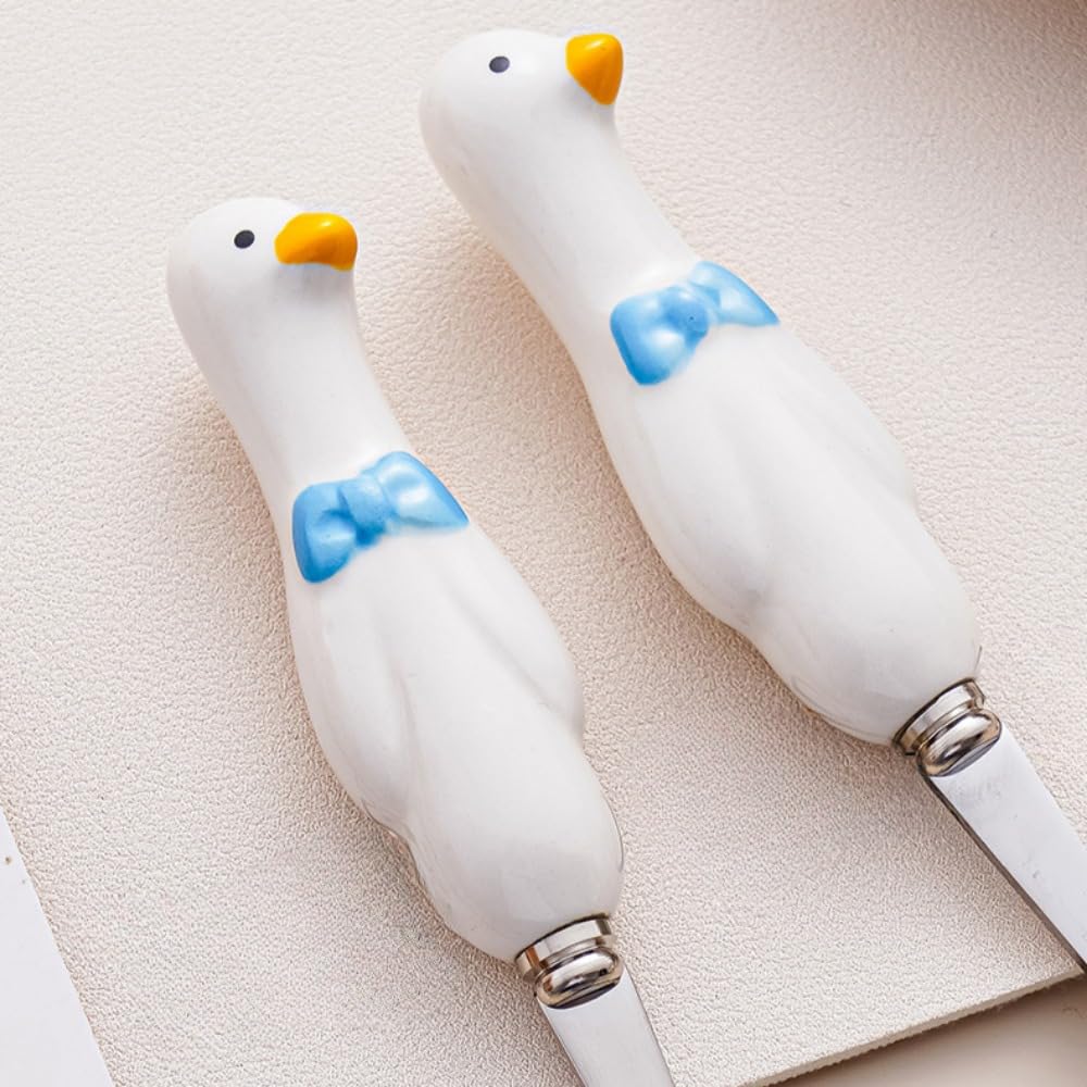 Kids using royal shang youpin cartoon cutlery at dining table