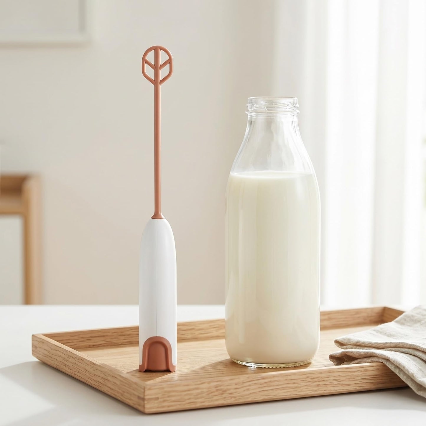Wakauto battery operated hand mixer highlighting the PP plastic construction.