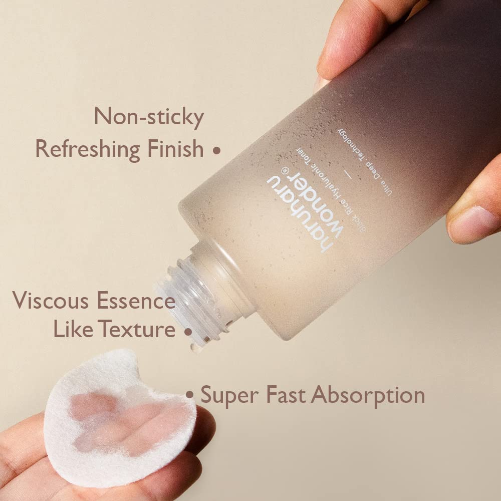 Haruharu Wonder Black Rice Hyaluronic Toner texture and application