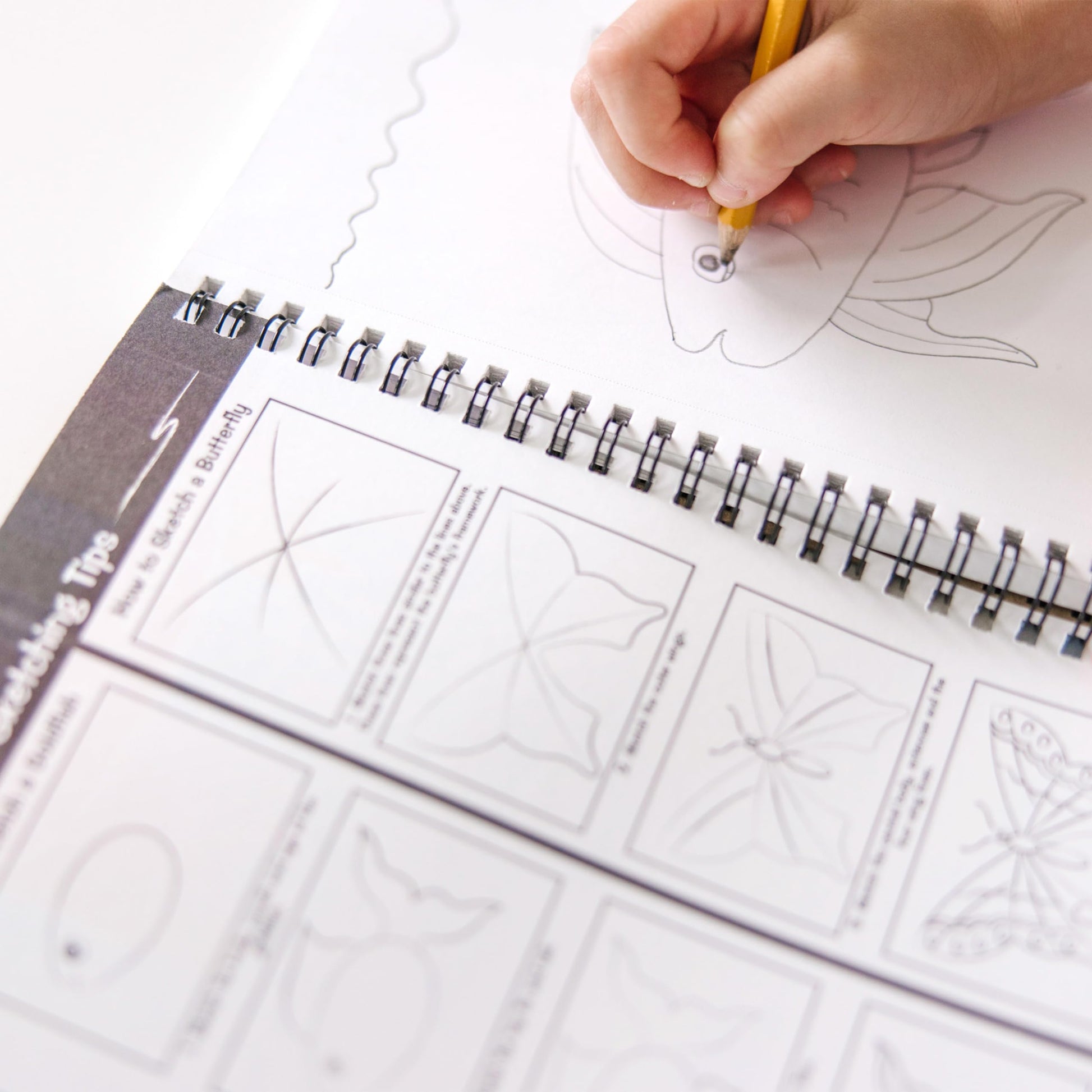 Melissa and Doug sketch pad with drawing markers