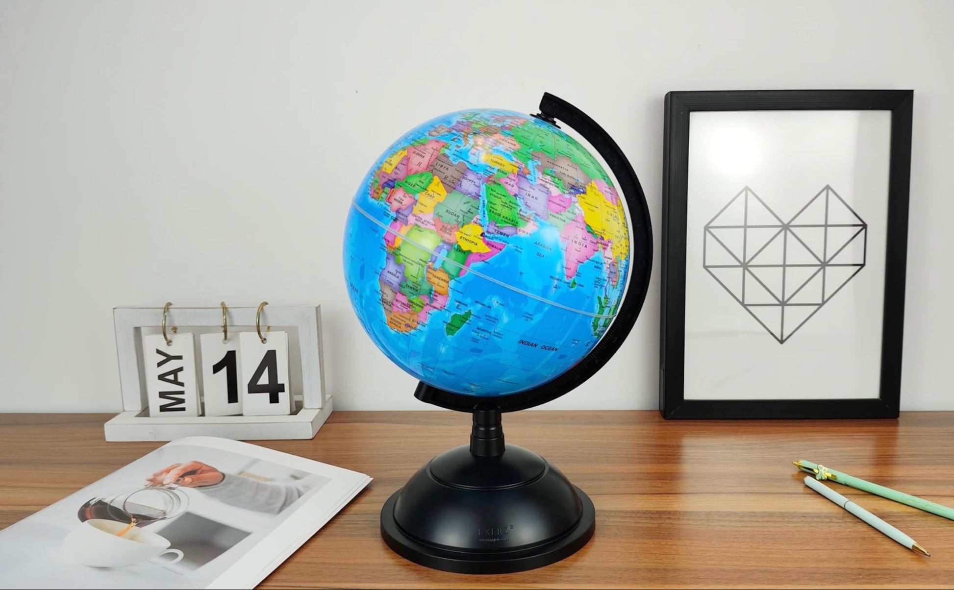 Exerz 8 inch globe for office decor