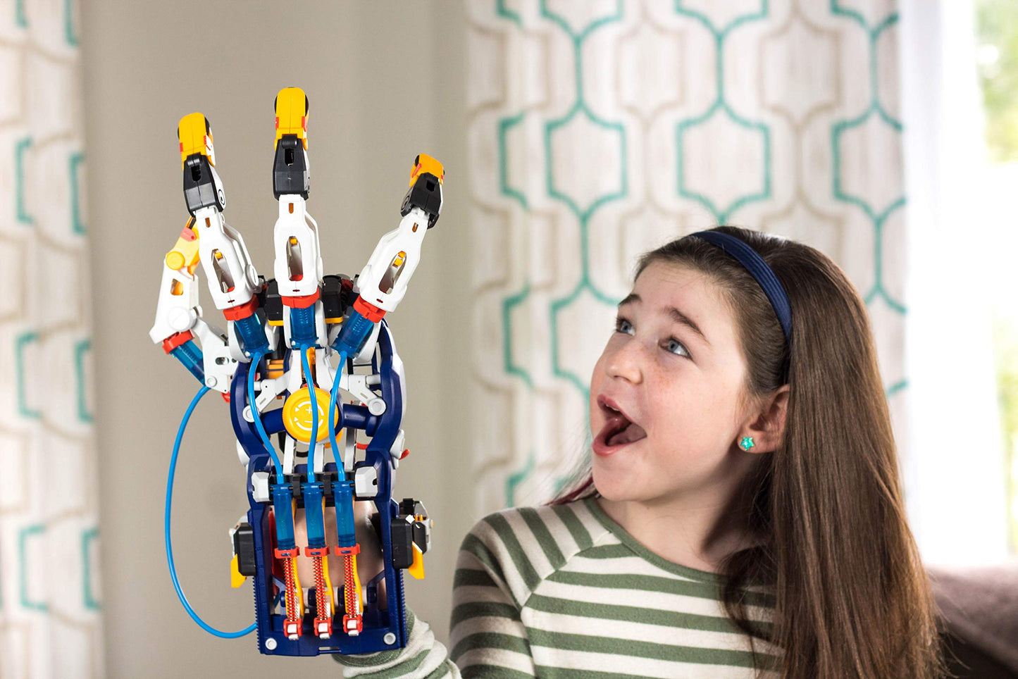 Educational STEM experiment kit contents including over two hundred plastic assembly pieces and hydraulic components