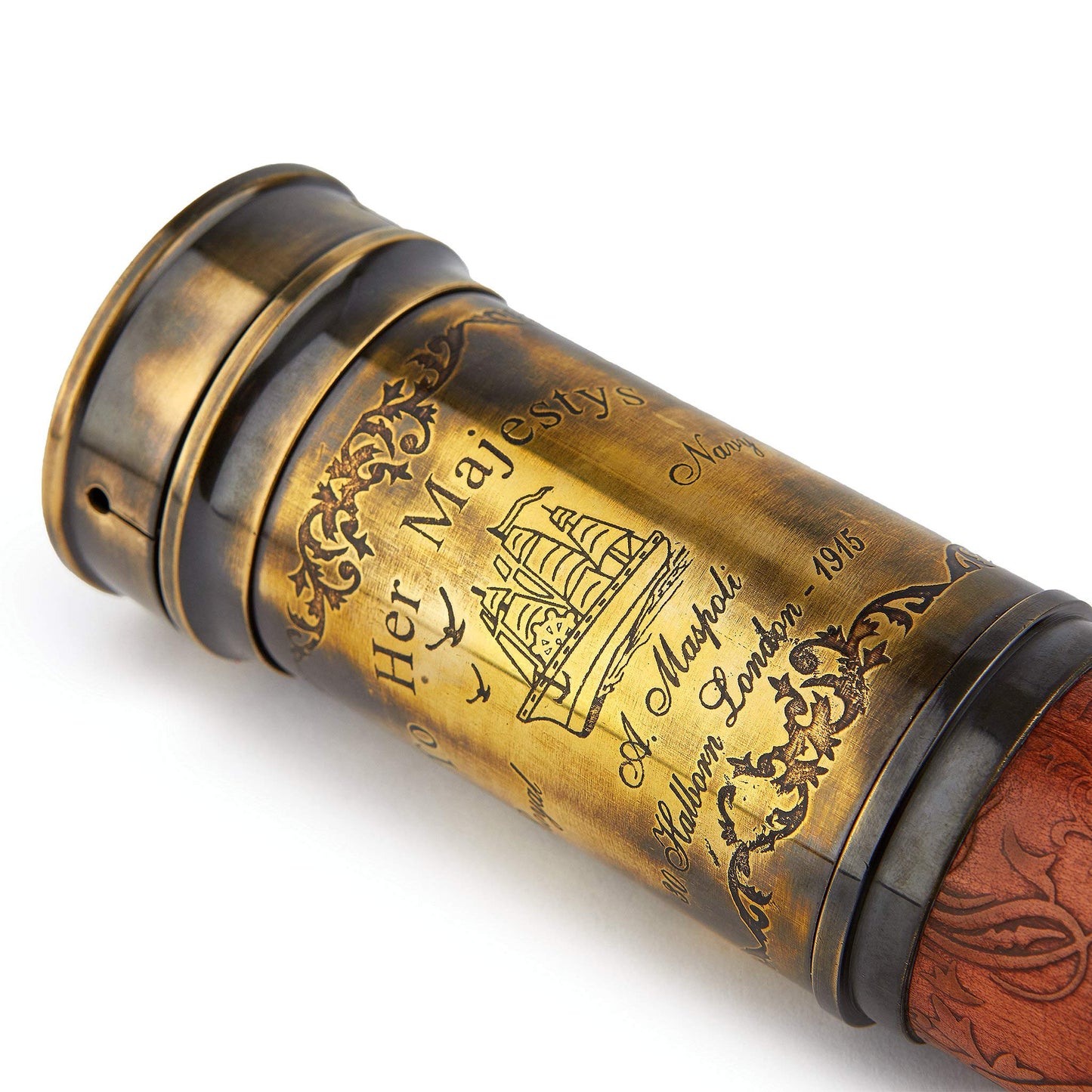Super7One Vintage Nautical Telescope collapsed to its portable nine inch size.