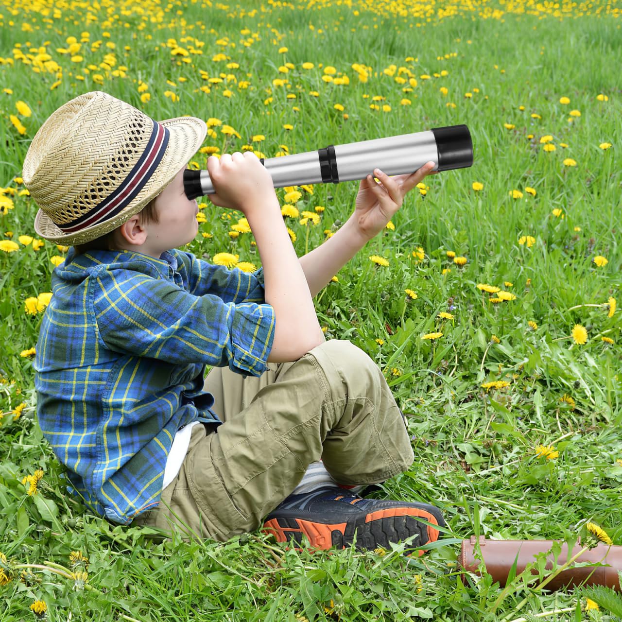 SAFIGLE kids pocket monocular telescope packaged for birthday party favors