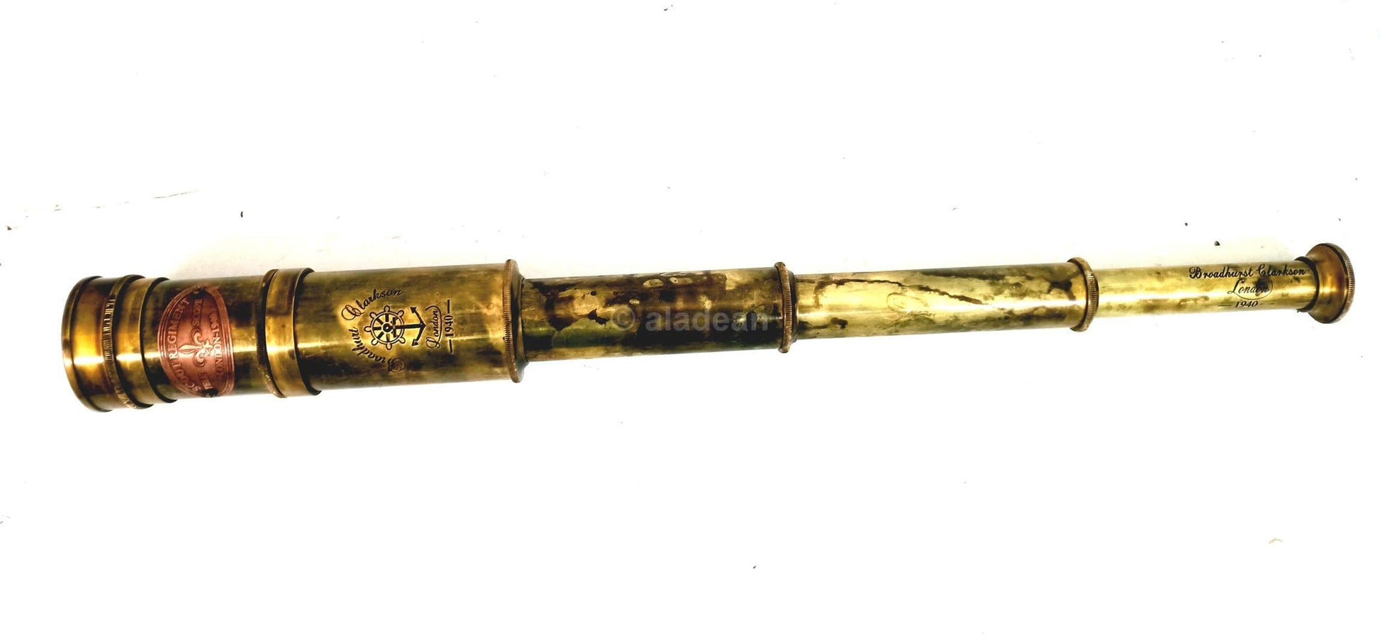 High resolution eye piece lens on an authentic Aladean spyglass replica