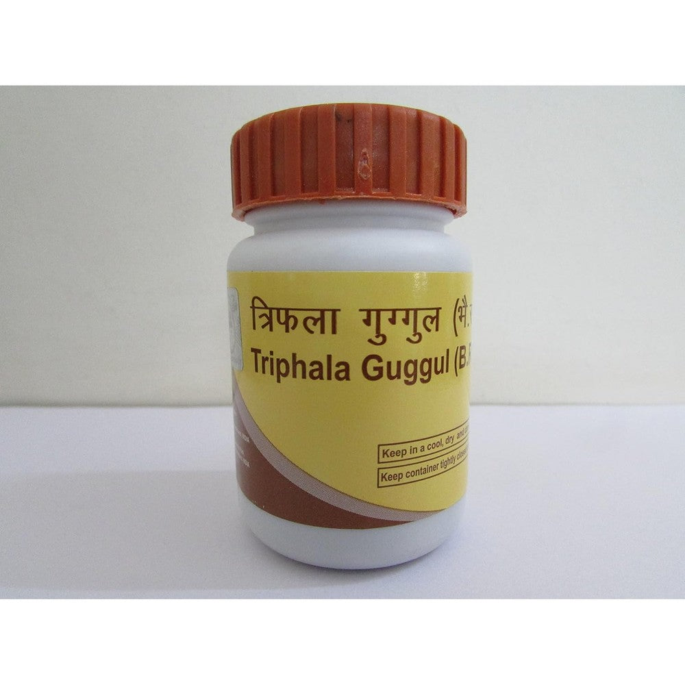 Divya Yoga Mandir Trust Baba Ramdev Triphala Guggul 80 tablets container front view for Ayurvedic digestive health