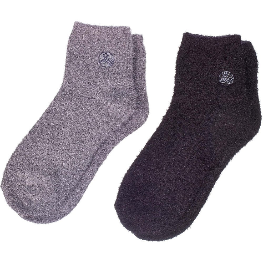 Earth Therapeutics aloe vera infused moisturizing socks in gray and black