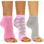 Freetoes toeless socks front view featuring pink, pink argyle, and gray patterns in a 3 pair set.