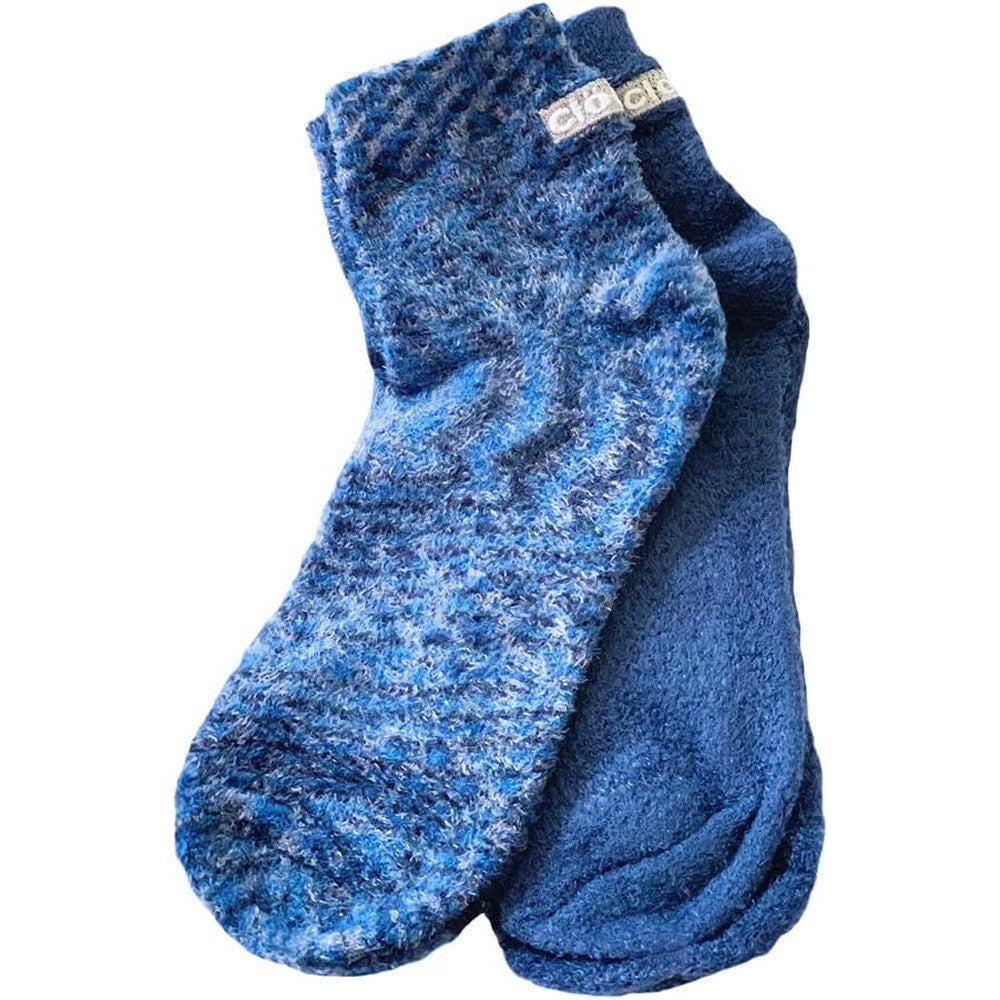 Cloudz natural aloe vera spa socks front view blue plush