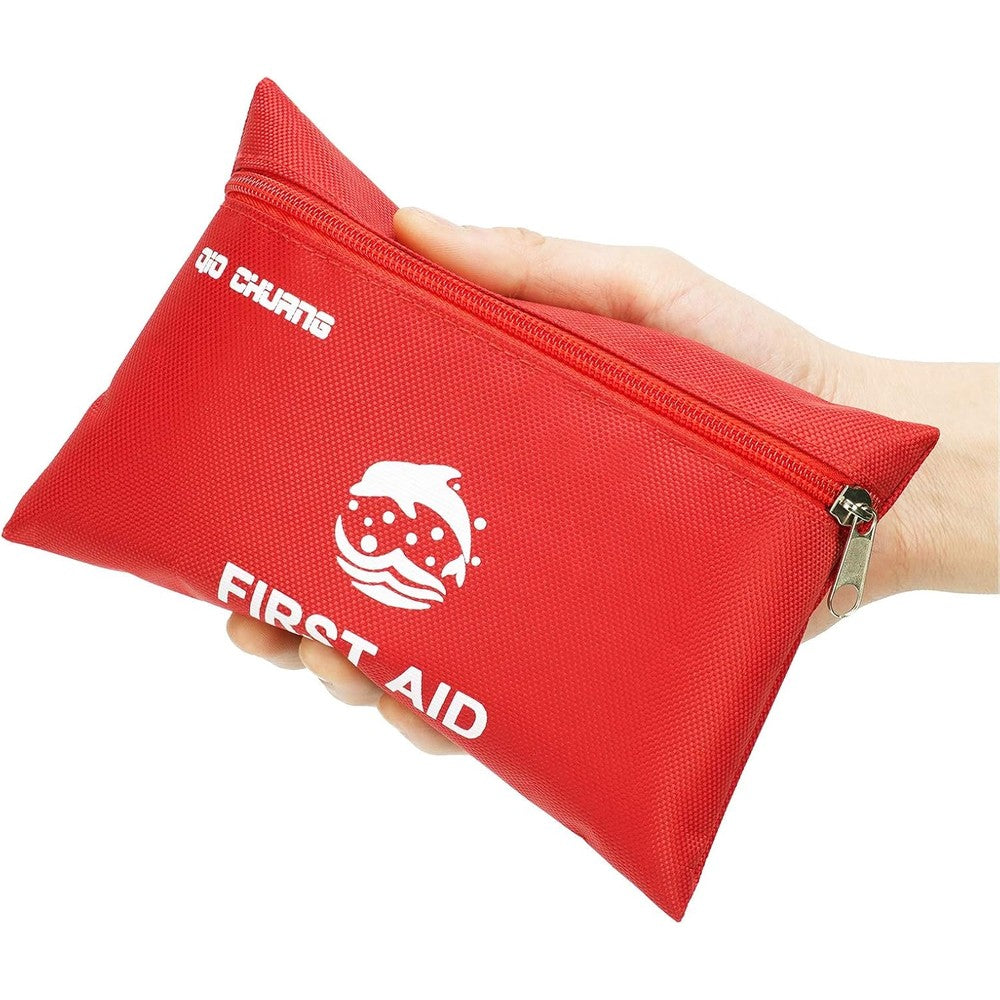 QIO CHUANG 87 Piece Small Travel First Aid Kit front view red emergency pouch