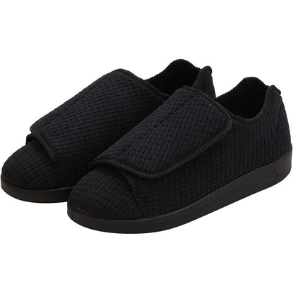 Silverts Mens Double Extra Wide Diabetic Slippers front view in black.