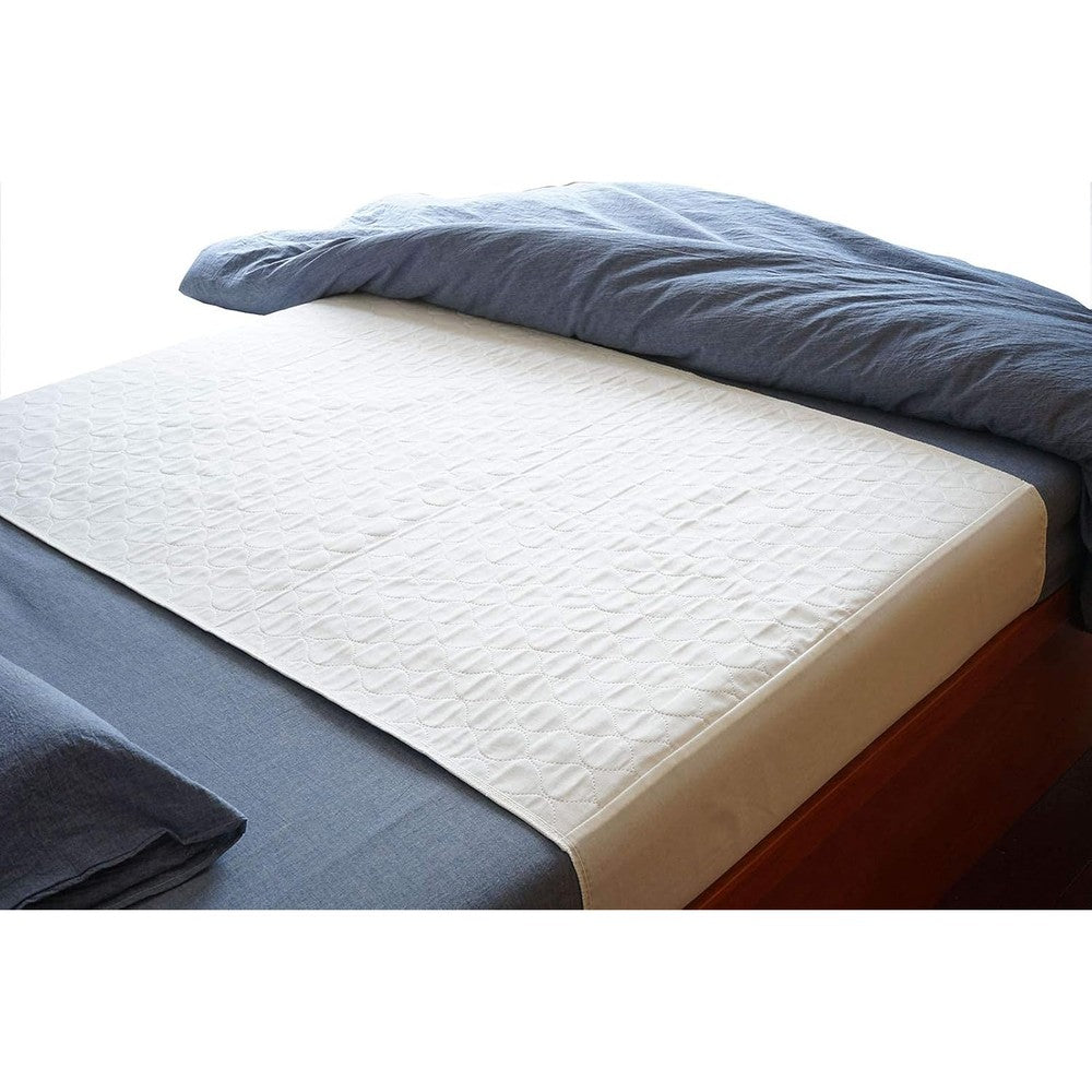 Careboree pack of 2 reusable tuckable bed pads front view