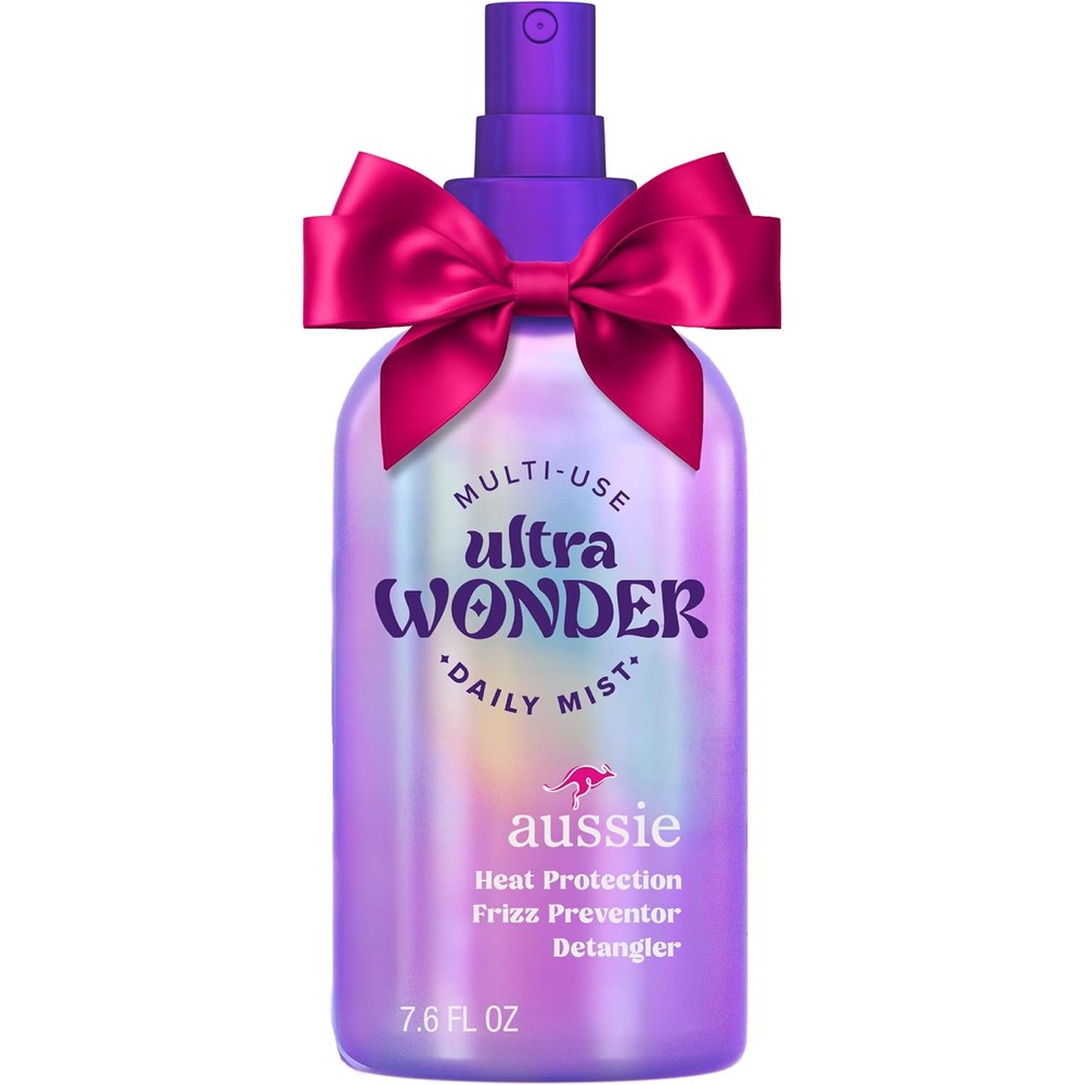 Aussie Ultra Wonder Daily Mist 7.6 fluid ounce spray bottle front view