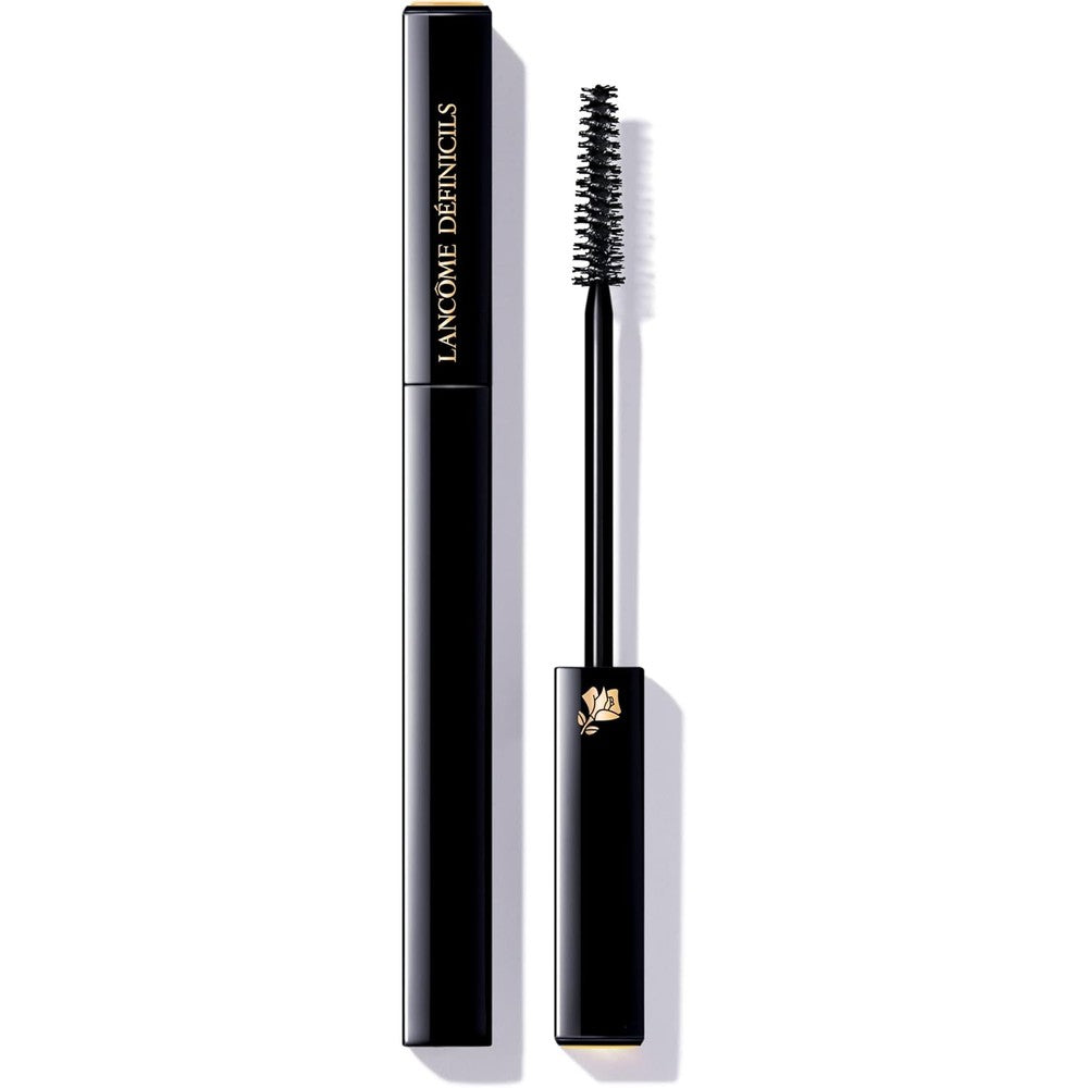 Lancôme Définicils High Definition Mascara tube in classic black packaging