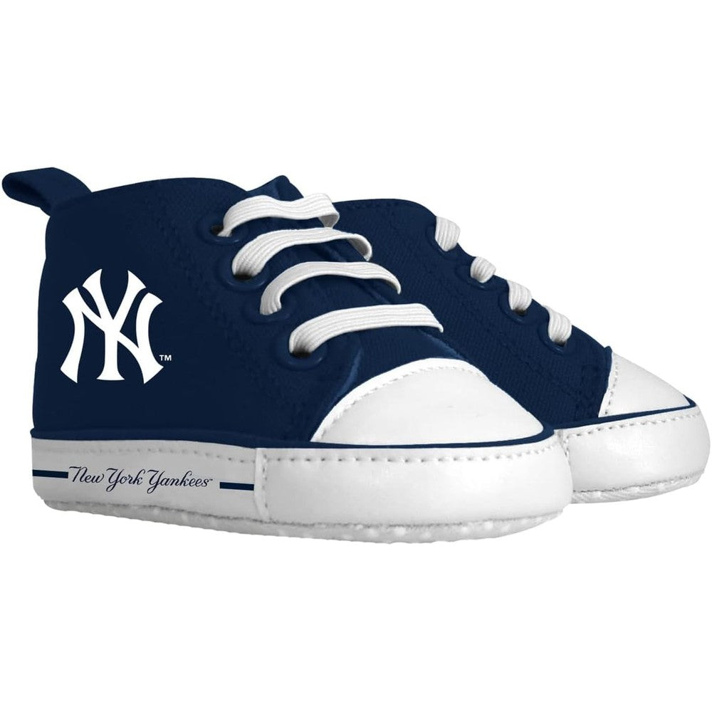 Baby Fanatic New York Yankees pre-walkers front view infant sneakers