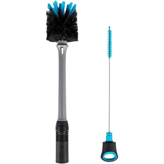 Blender Bottle 2-in-1 bottle and straw cleaning brush front view