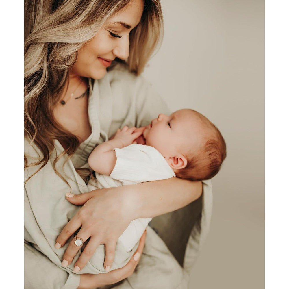 Kishu Baby Indi organic muslin nursing cover sage green front view