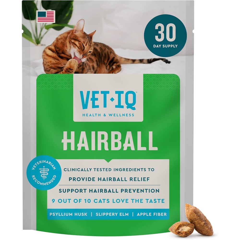 VetIQ Hairball Treatment for Cats 3.7 Ounce front packaging view showing crunchy and creamy treats.